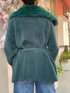 Cappotto corto con pelliccia eco