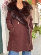 Cappotto doppiopetto con pelliccia eco