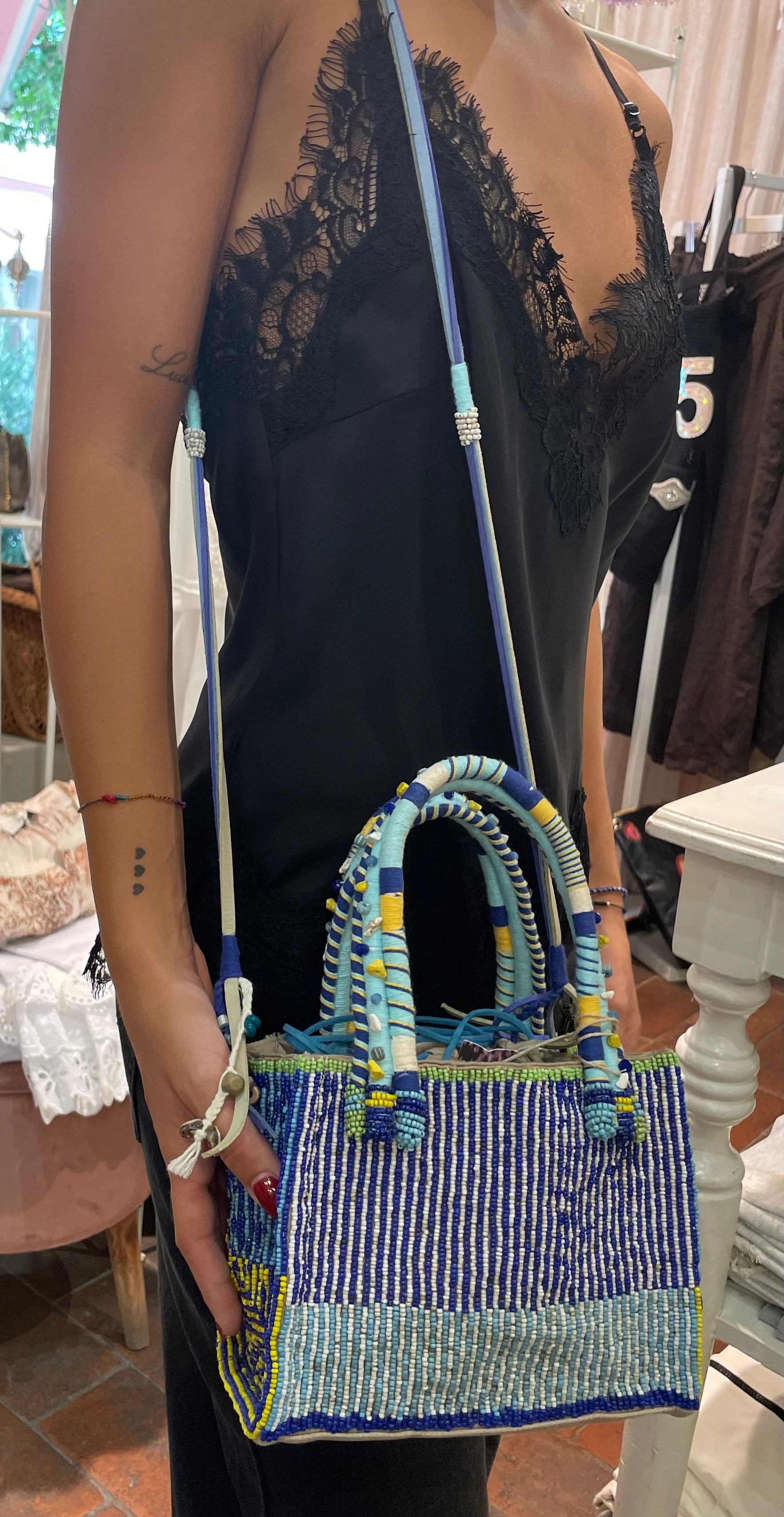 Borsa perline blu
