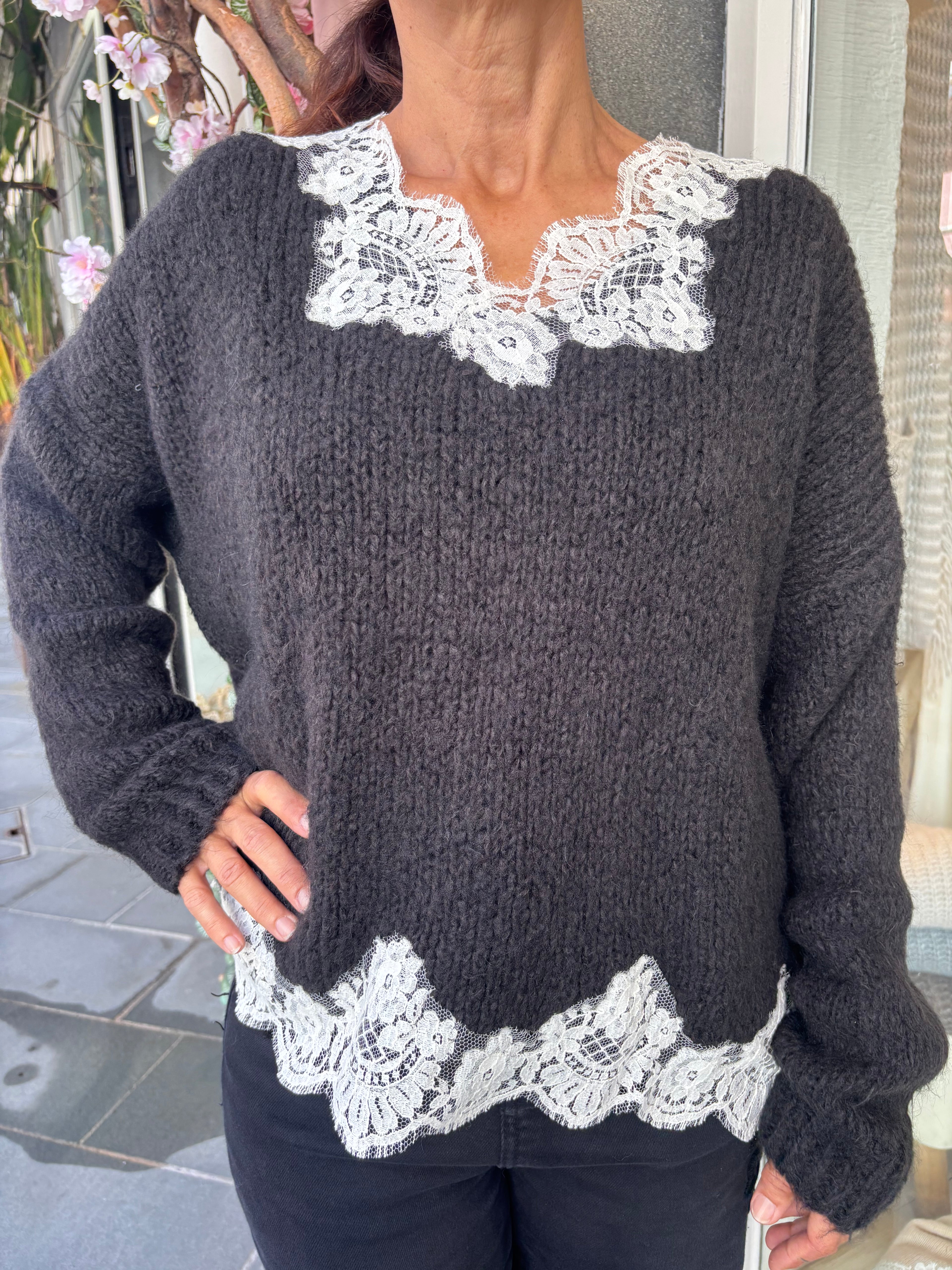 Pull inserti in pizzo intagliato
