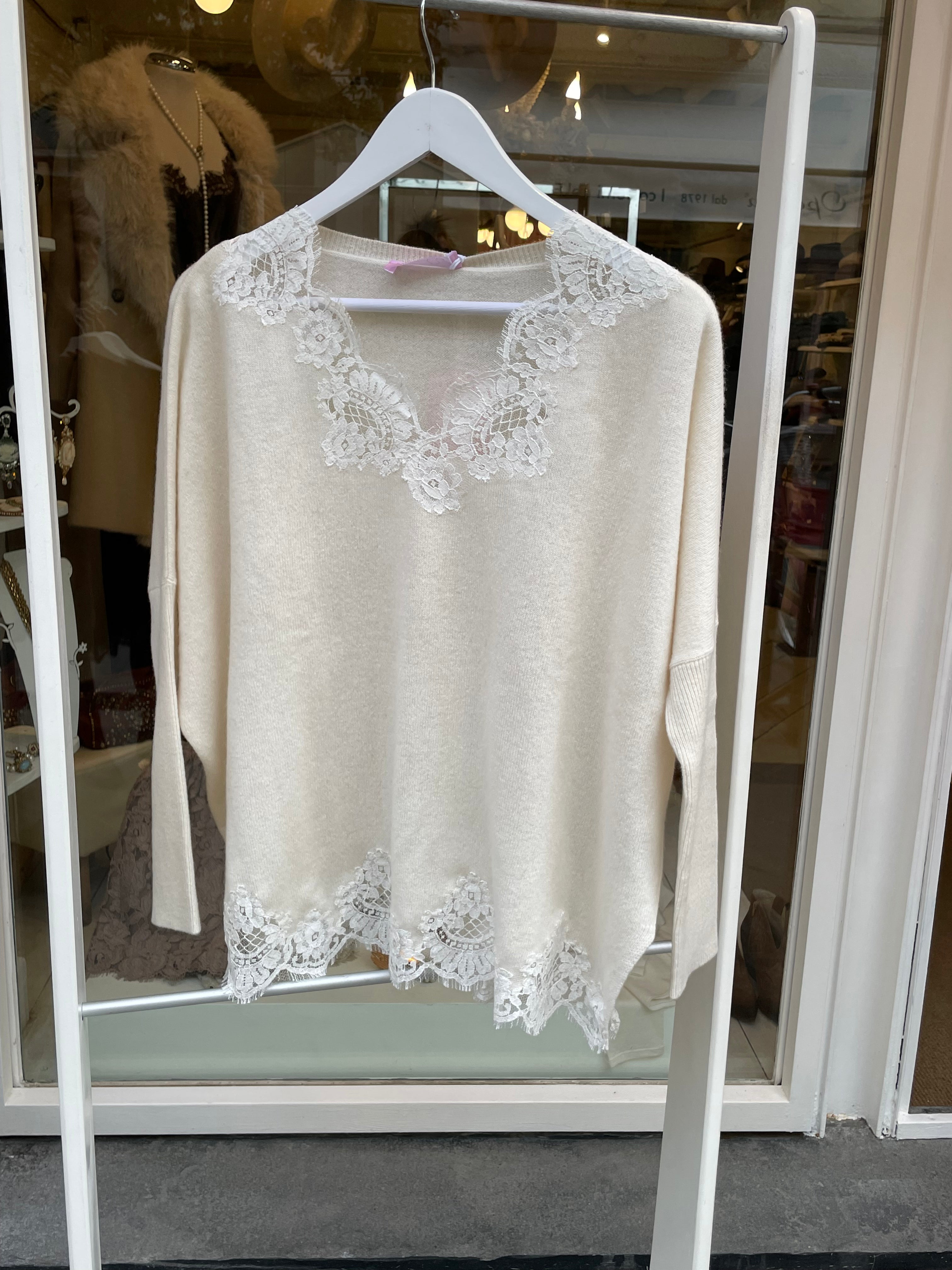 Maglia in cachemire e pizzo