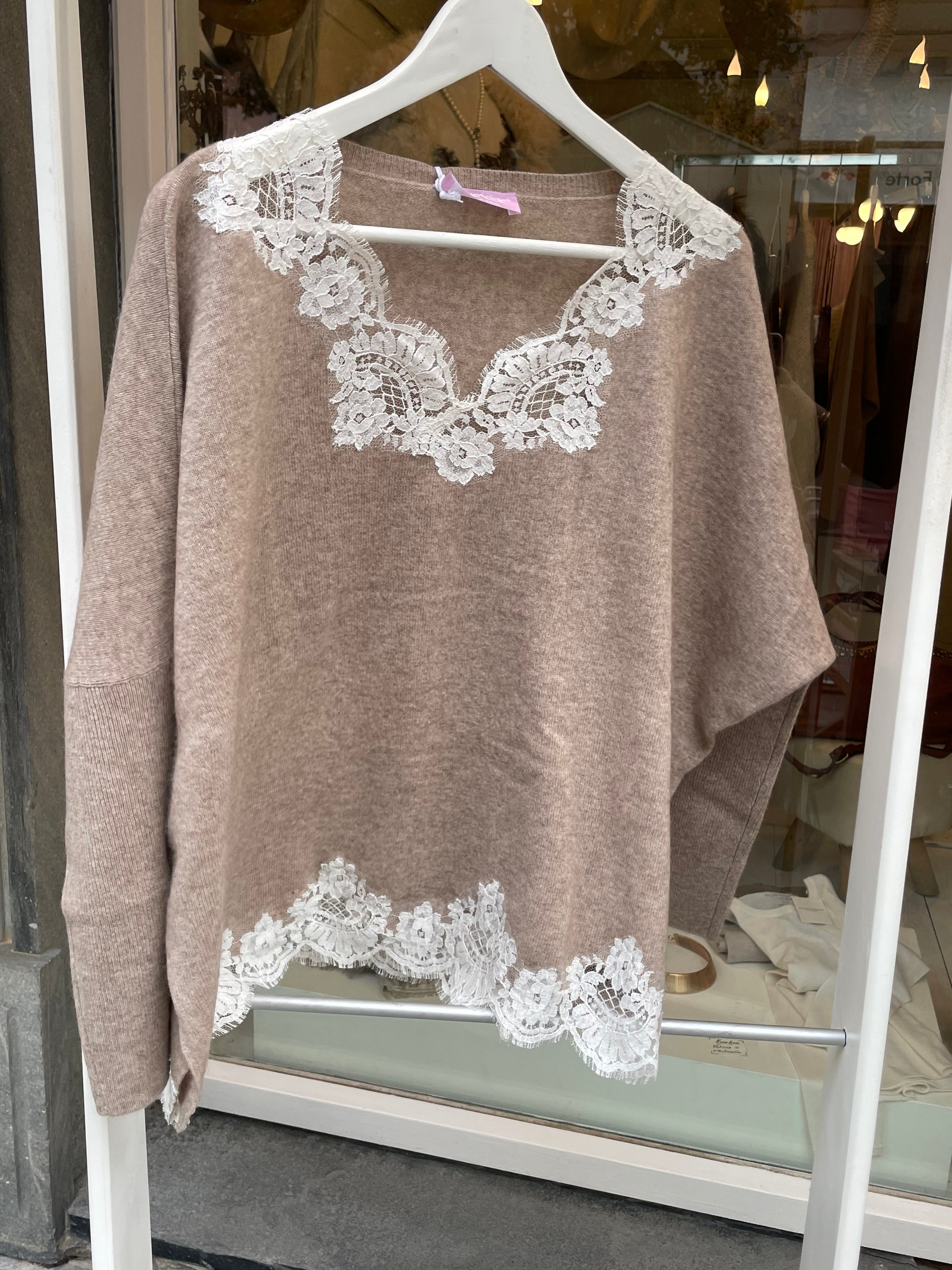 Maglia in cachemire e pizzo