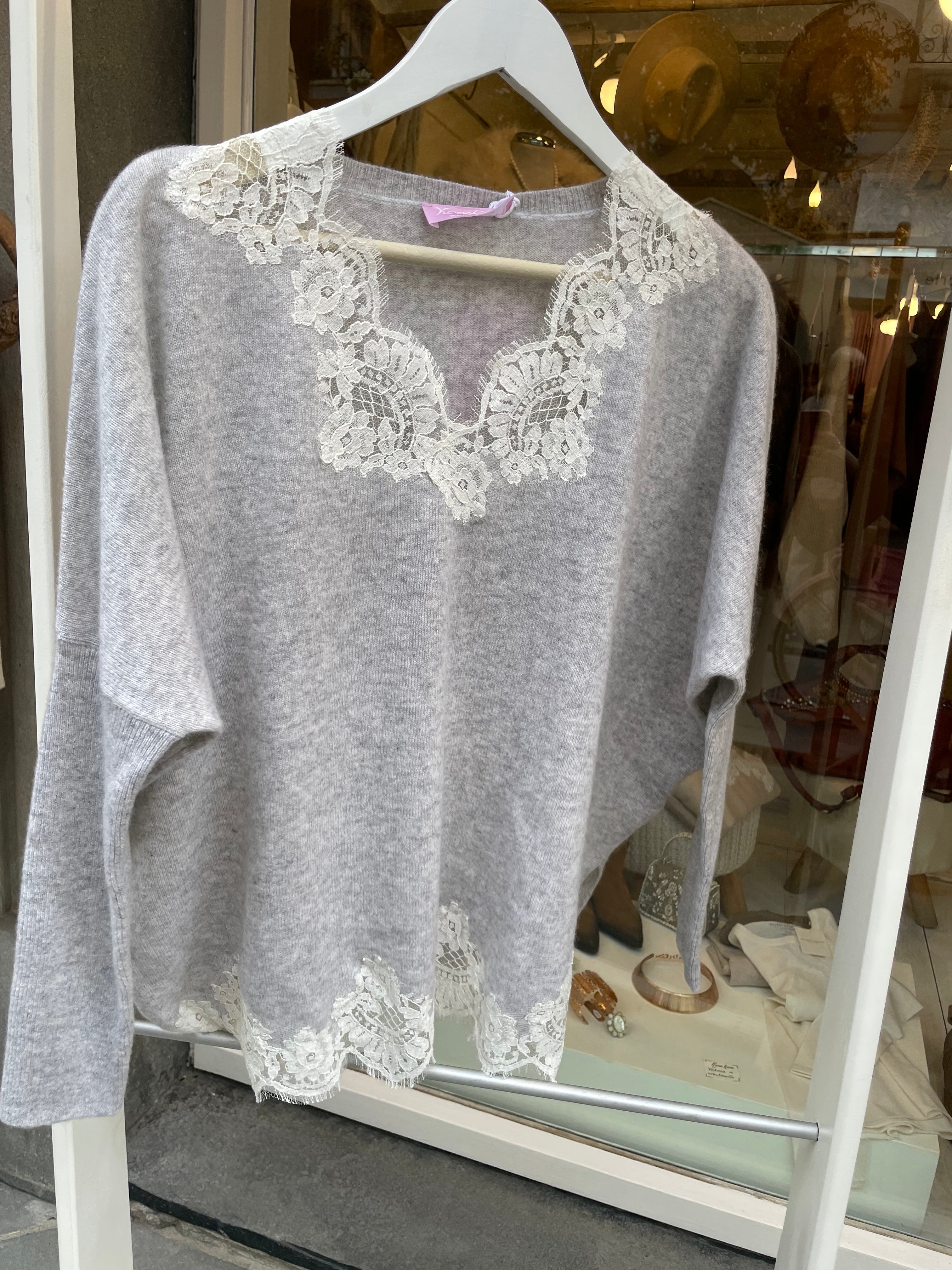 Maglia in cachemire e pizzo