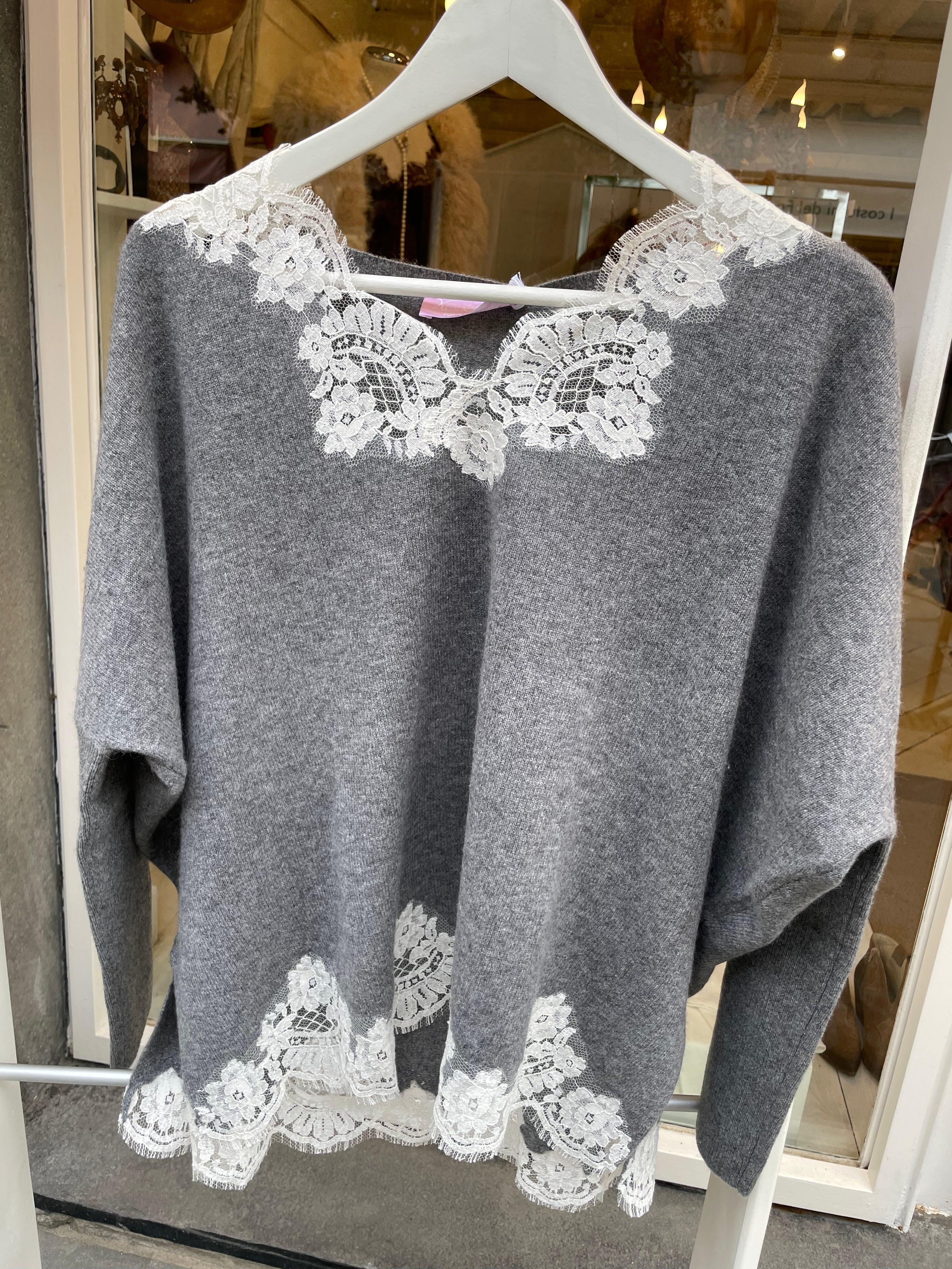 Maglia in cachemire e pizzo