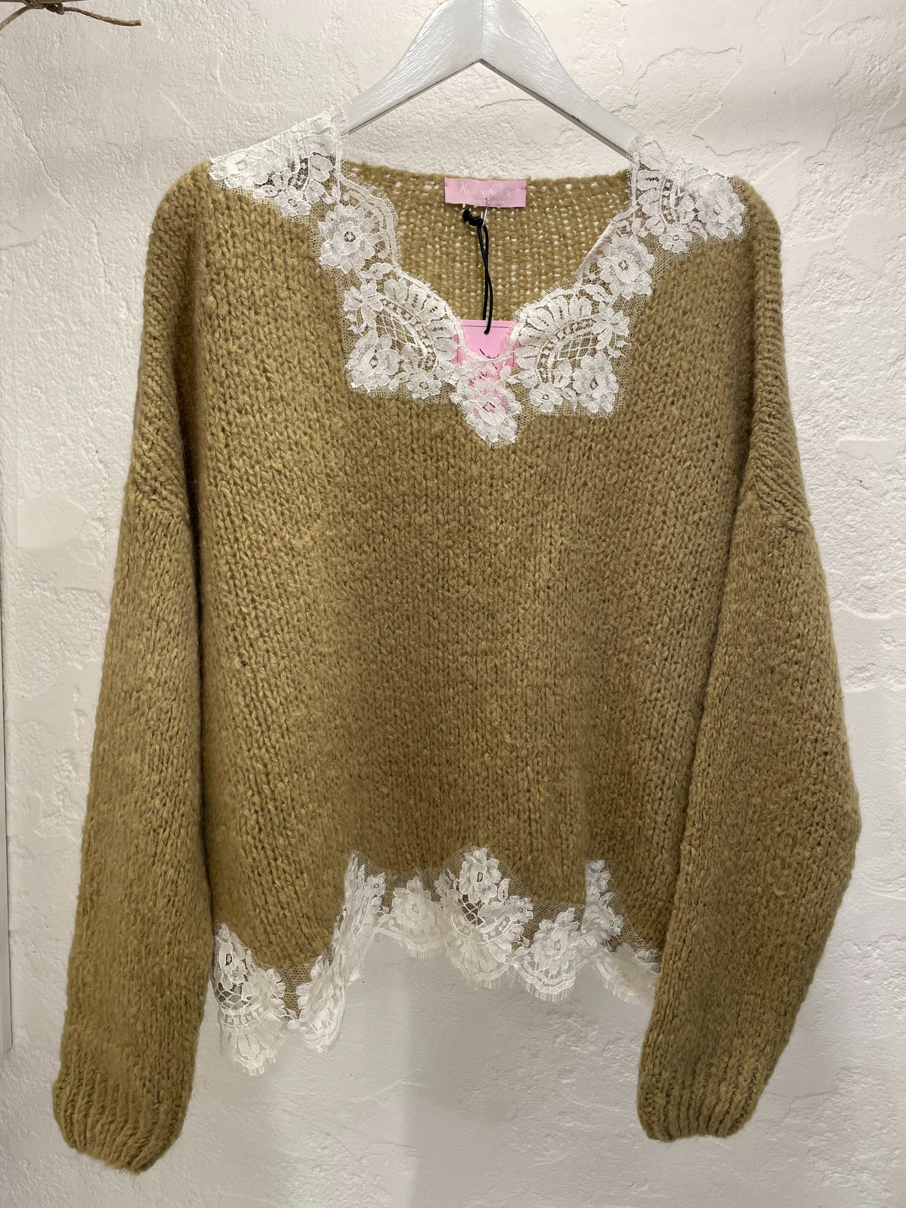 Pull inserti in pizzo intagliato