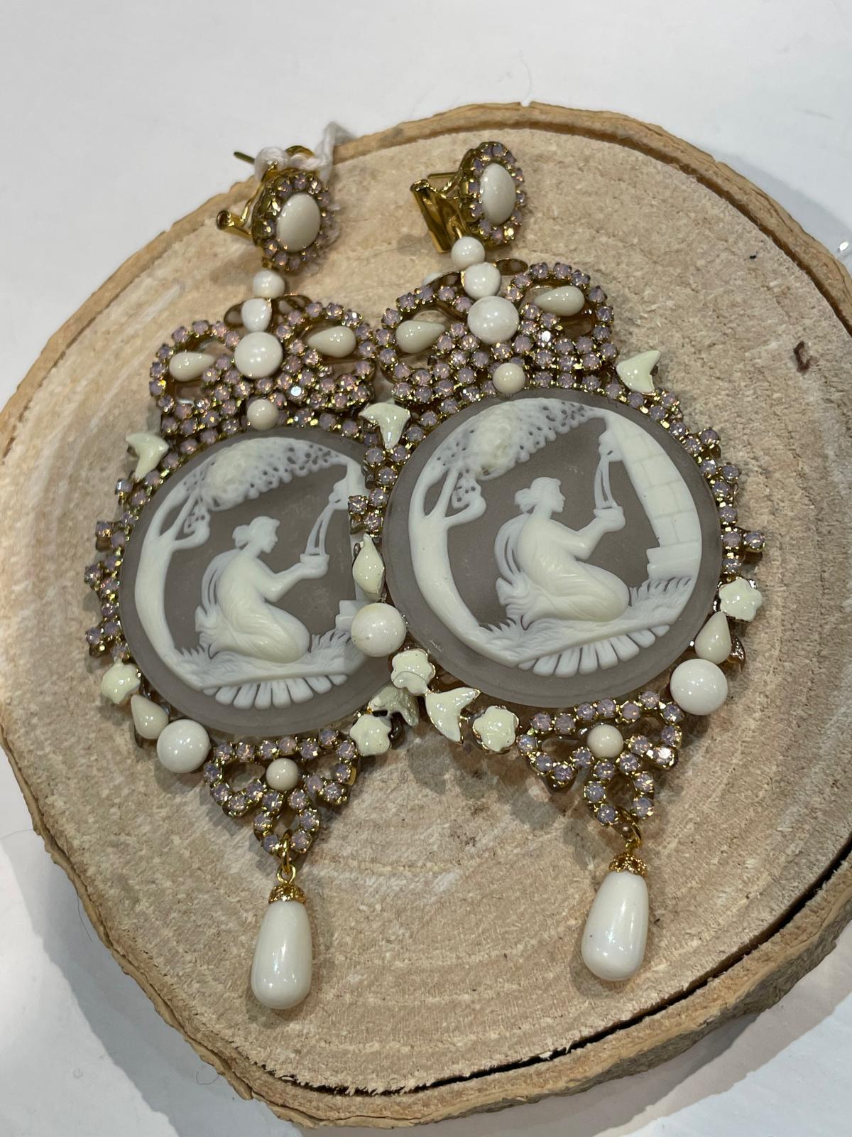 Orecchini Swarovski e Cammei