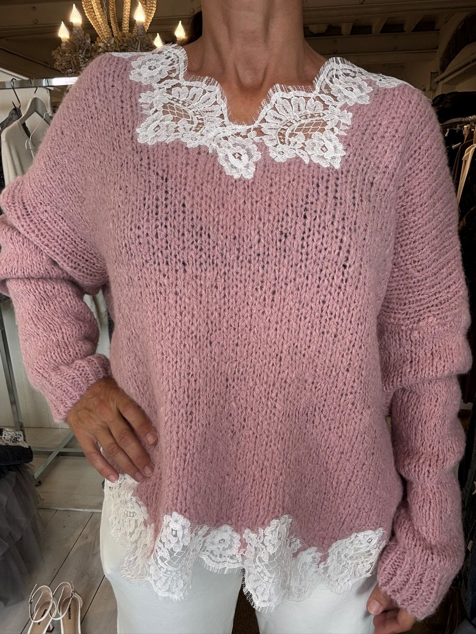 Pull inserti in pizzo intagliato